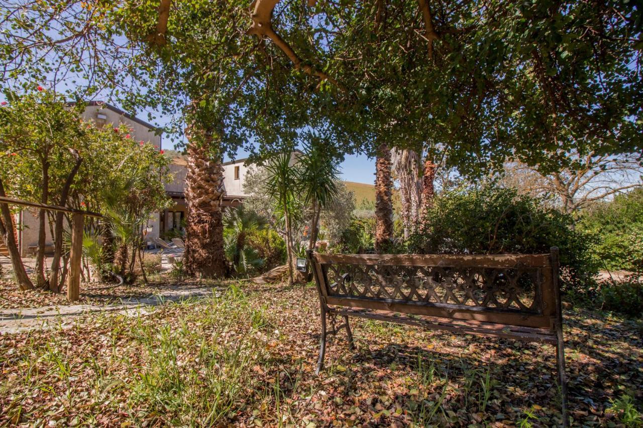 Agriturismo Tarantola Алкамо Экстерьер фото